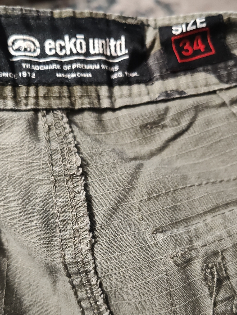 VTG Ecko Unltd Cargo Shorts Mens Sz 34 Camo Canvas Hip Hop Baggy Grunge Y2K - Picture 3 of 6